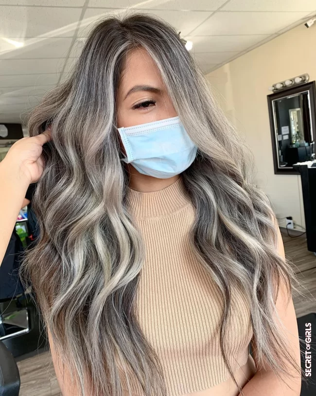 `Gray blending` wick-to-wick technique on long hair | What Is “Gray Blending” The New Hair Trend Around White Hair?