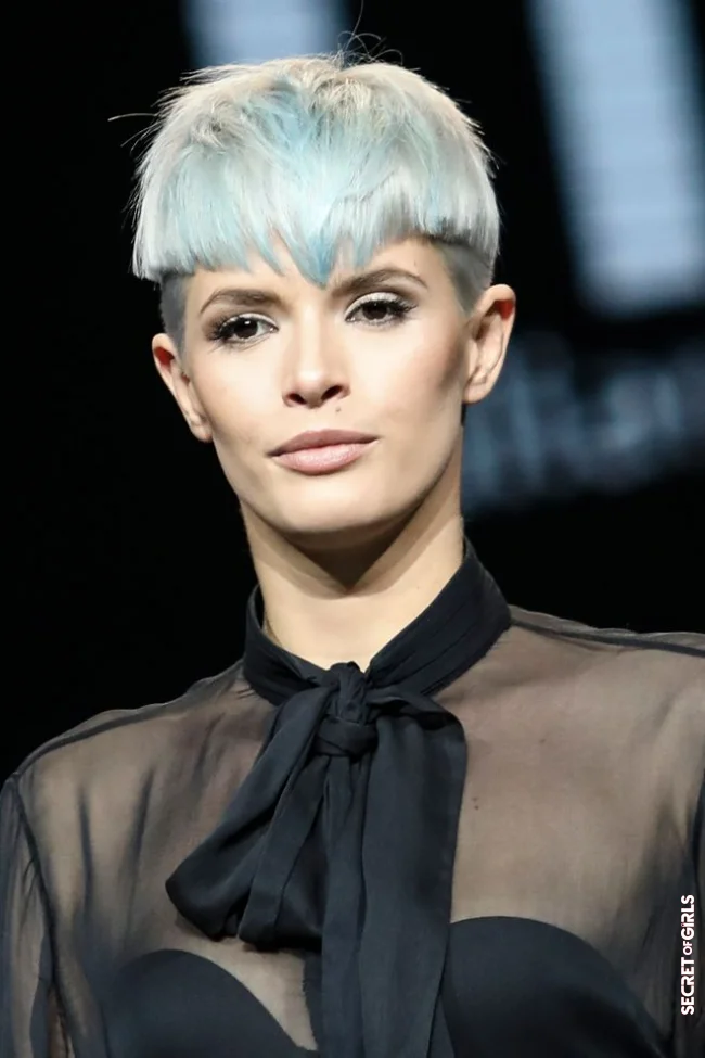 Short haircuts for silver-gray hair | Our Best Short Haircuts Ideas For Gray Hair