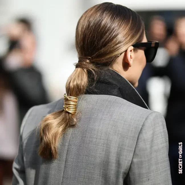 13. Hair tie ponytail | Ponytail: 15 Most Beautiful Ponytail Hairstyles