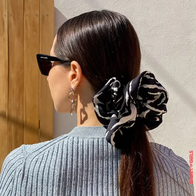 3. Trend: XL scrunchies | 3 Hair Accessories You can't Ignore in Spring 2022