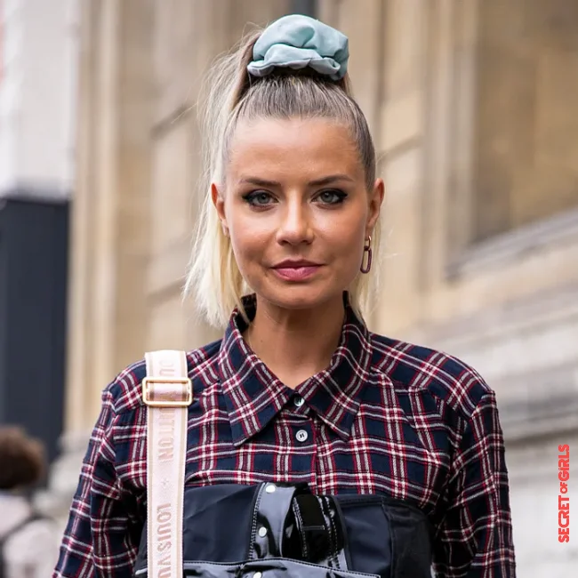 3. Trend: XL scrunchies | 3 Hair Accessories You can't Ignore in Spring 2023