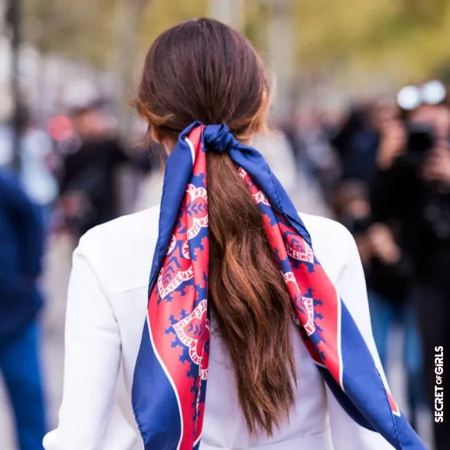 Ponytail with a satin scarf:&nbsp;Simple, but so chic | 5 Most Beautiful Summer Hairstyles This Year