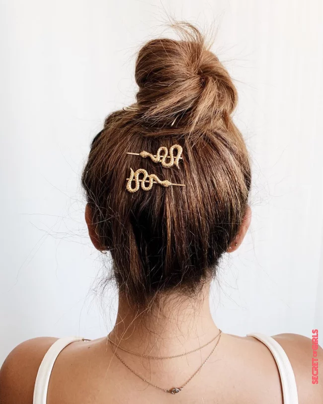 Hairstyle trend 2022: We love these hairstyles with bobby pins in spring | Emma Watson Makes This Bobby Pin Hairstyle The Easiest Trend of 2023