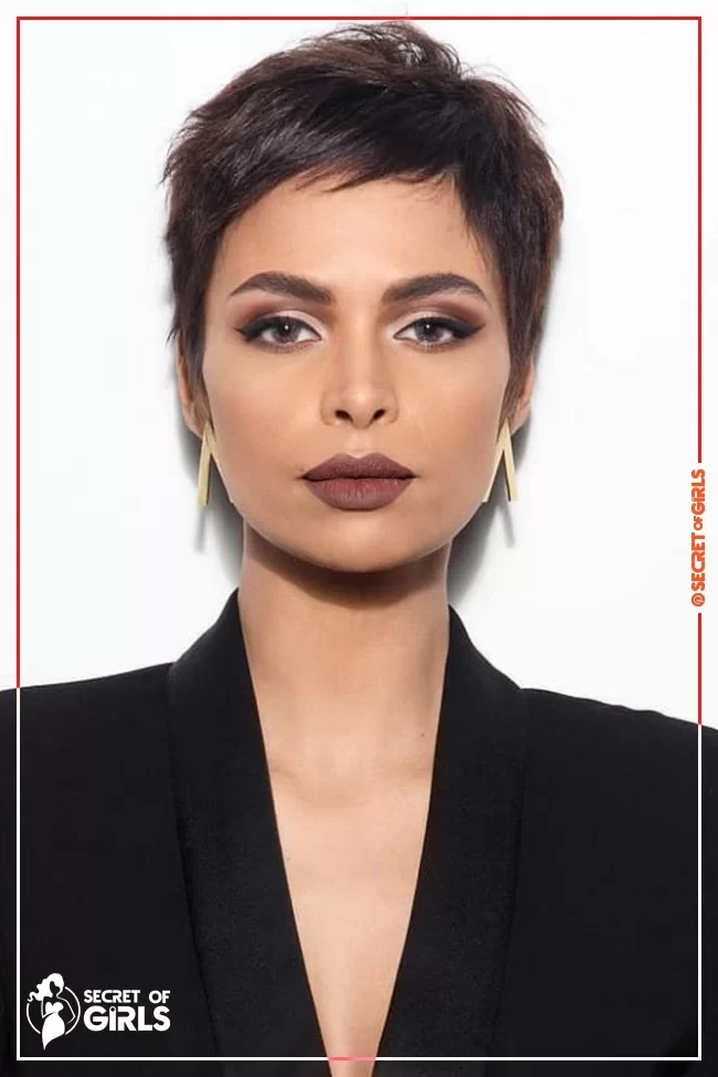 Very Short Pixie With Side Bangs | 169 Pixie Cut Ideas to Suit All Tastes In 2020