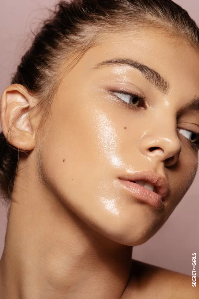 Oily skin? 9 Care Tips From The Dermatologist What You Can Do About It