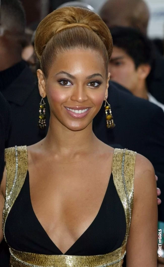Imposing bun | Beyonce's most beautiful hairstyles
