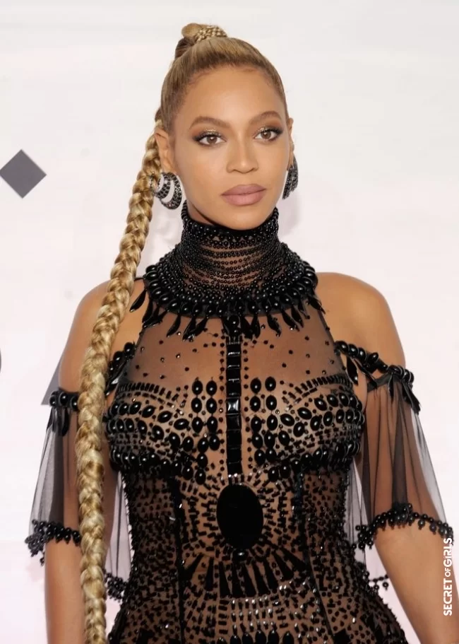 Braided ponytail | Beyonce's most beautiful hairstyles