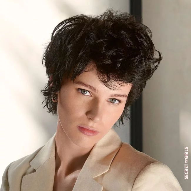 Messy short hair by Franck Provost | Spring-Summer 2022 Hairstyle Trends