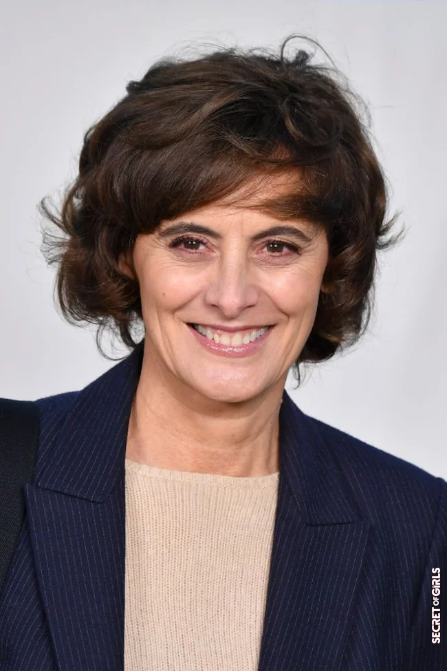 Ines De La Fressange's messy-hairstyle | Most Beautiful Hairstyles To Adopt At 50