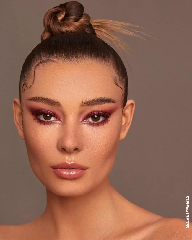 Bella Hadid Shows The Way: Spiky Bun Is Now The Hairstyle Trend!