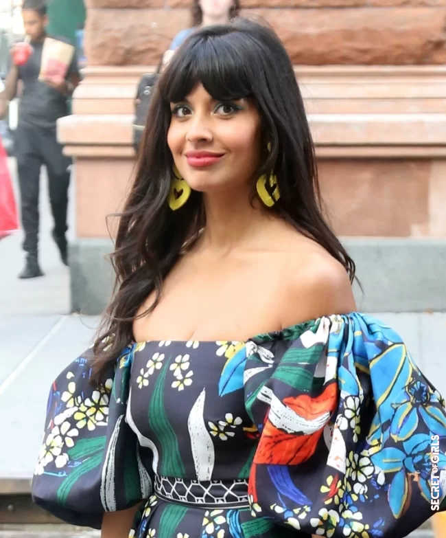 Jameela Jamil flaunts a thick curtain pony that highlights her eyes | Like Lily-Rose Depp, Sophie Marceau And Penelope Cruz, Put Yourself In The Curtain Pony..