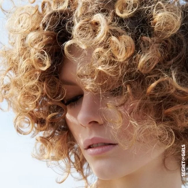 Seventies curls by Franck Provost | 50 trendy hairstyles for spring/summer 2021