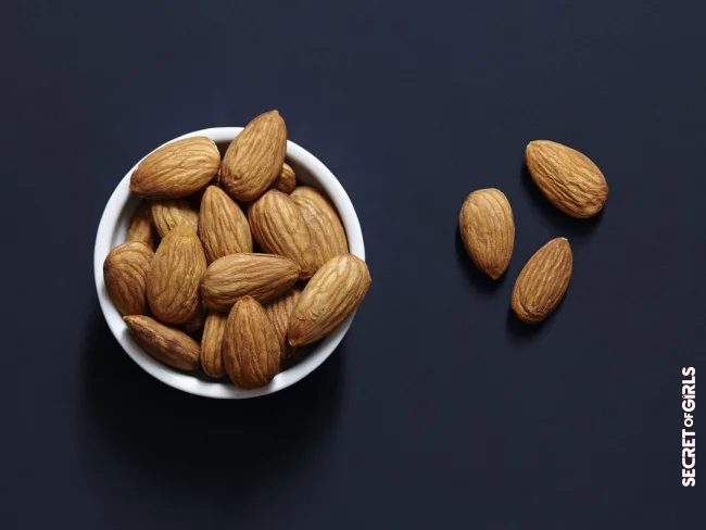 6. Almonds | Metabolic Foods: These 11 Foods Help You Lose Weight