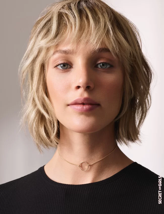 An unstructured square | Thin Hair: These Haircuts Unearthed On Pinterest Will Enhance Them